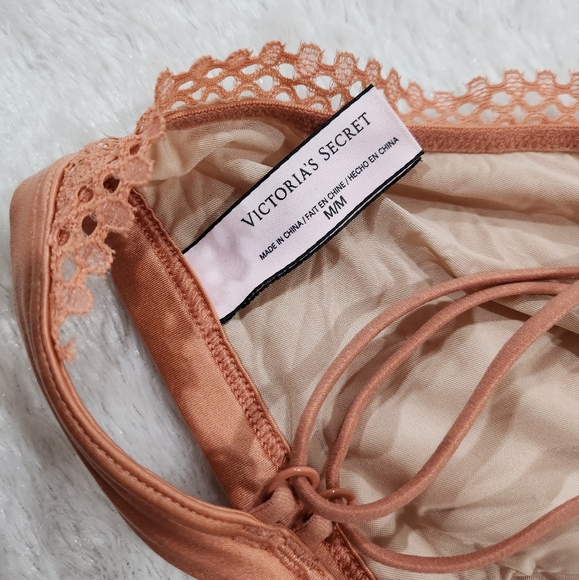 VS Lace Bralette - Picture 3 of 4